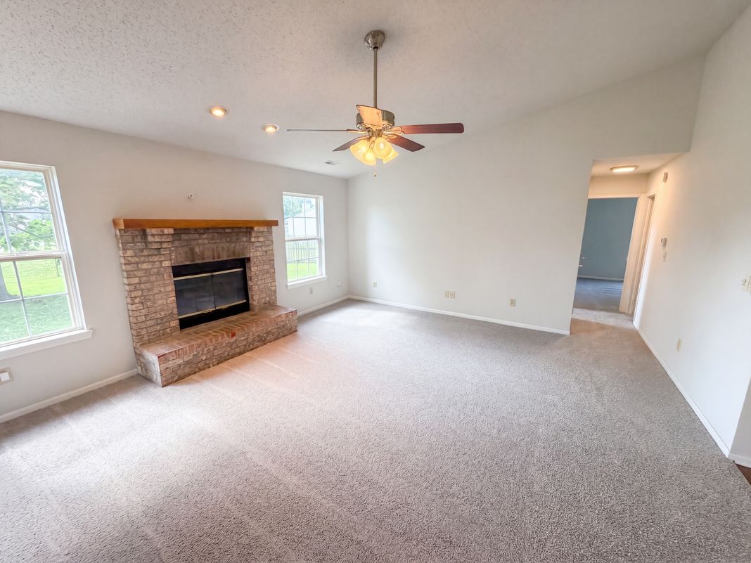 Photo 6 of 43 of 4253 Useppa Ct, Westfield, IN
