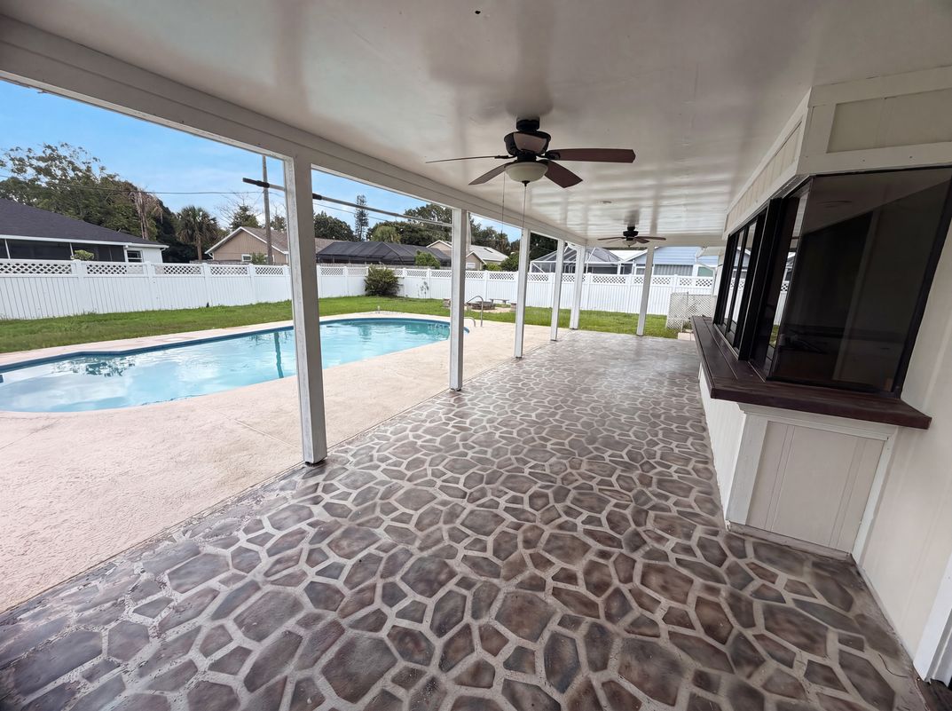 Photo 36 of 38 of 2305 SW Fern Cir, Port Saint Lucie, FL
