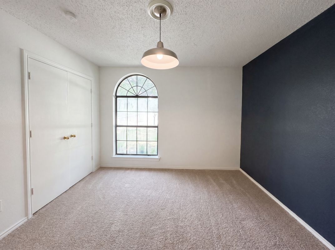 Photo 12 of 16 of 6712 Coach House Ln, Plano, TX