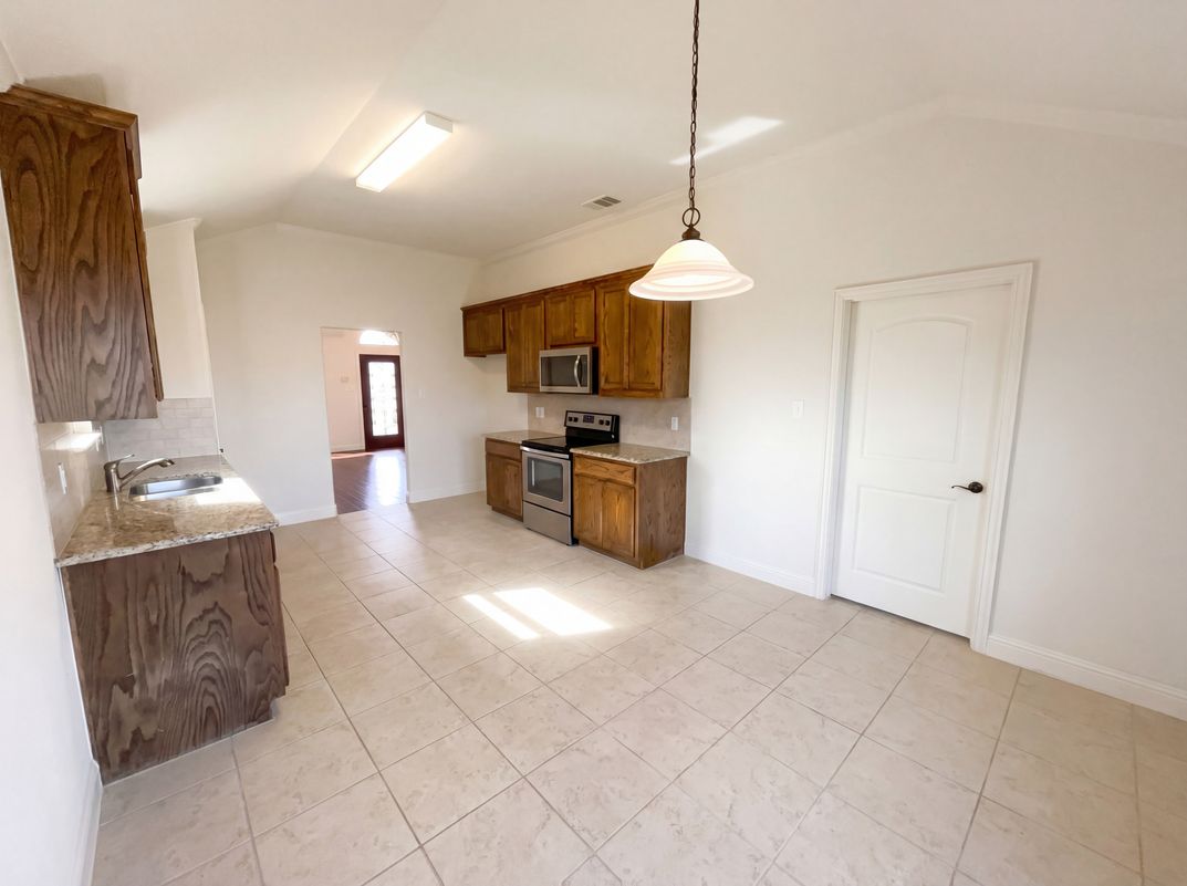 Photo 24 of 26 of 4522 Mariner Dr, Rowlett, TX