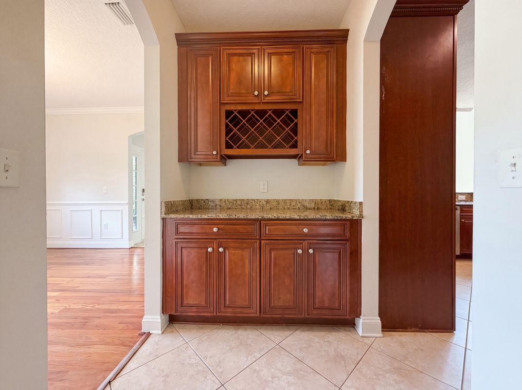 Photo 14 of 32 of 8331 Golden Bamboo Dr, Jacksonville, FL