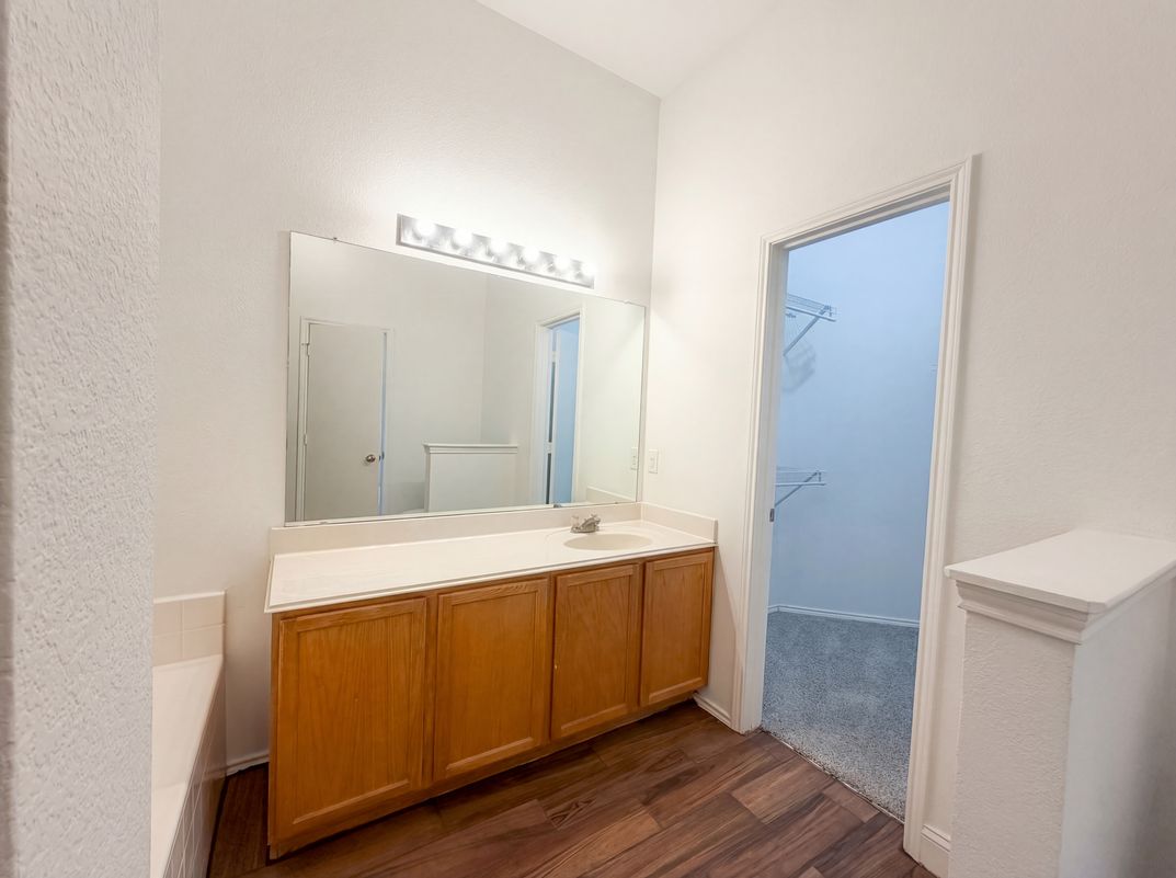 Photo 17 of 19 of 2563 Taos Dr, Grand Prairie, TX