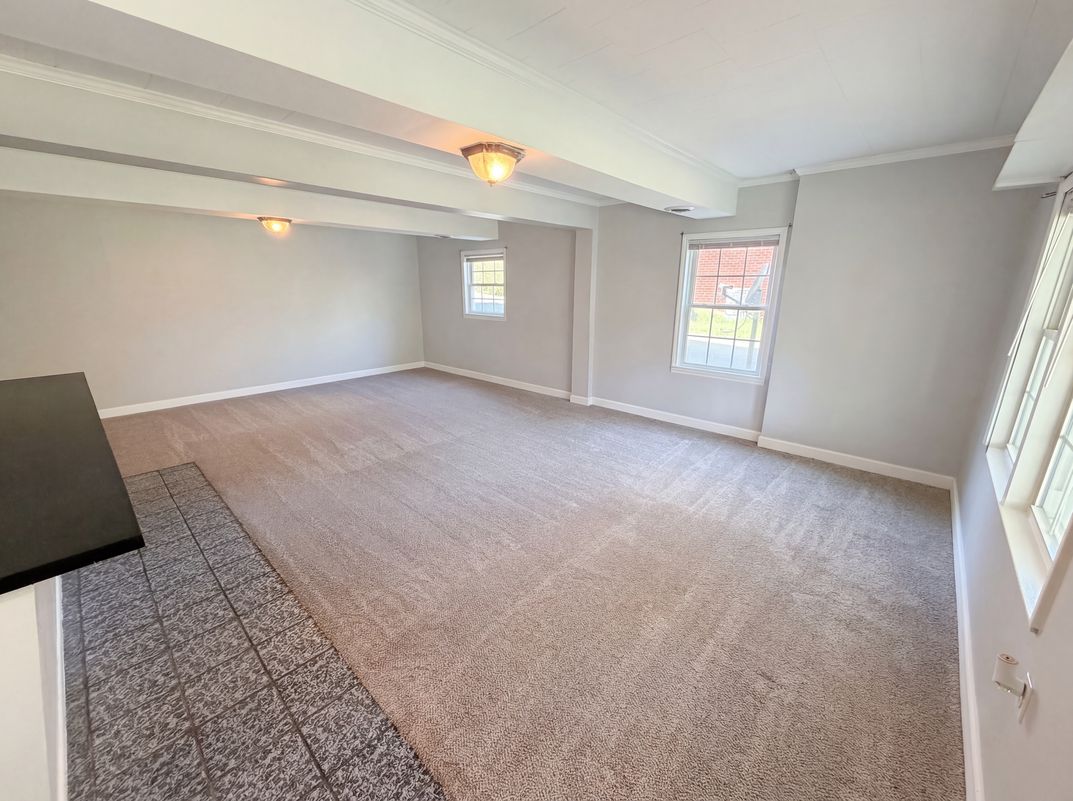 Photo 19 of 24 of 6621 Starcrest Dr, Charlotte, NC