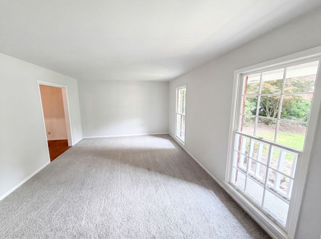 Photo 3 of 22 of 1271 Seven Springs Cir, Marietta, GA