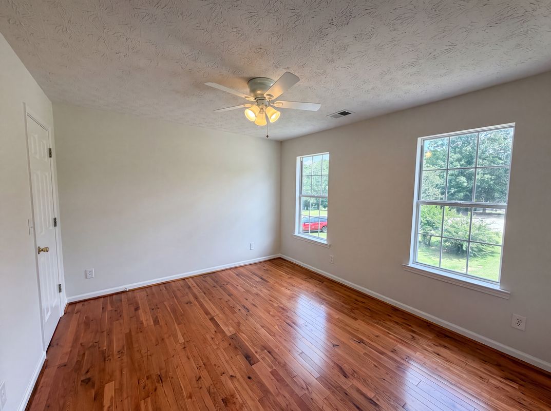Photo 15 of 29 of 2684 High Point Ct, Loganville, GA