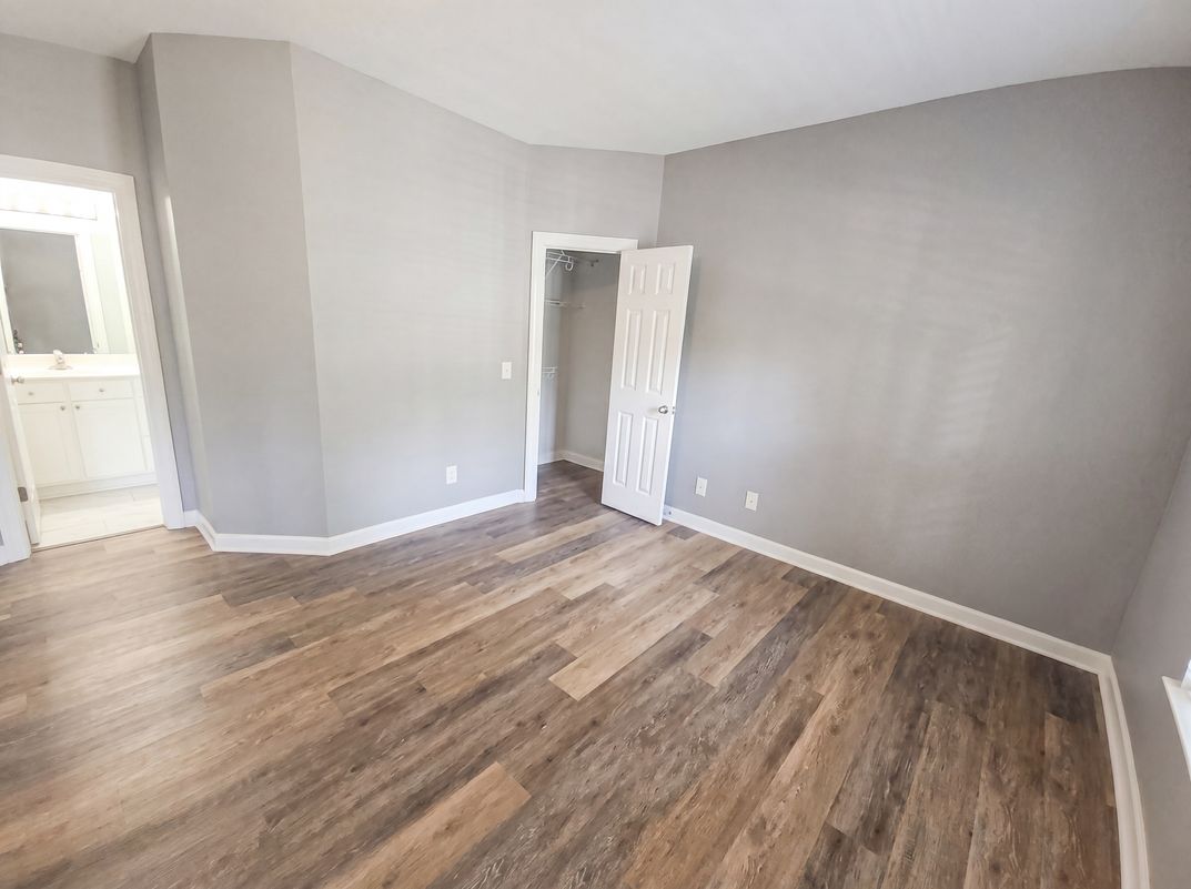 Photo 4 of 17 of 906 W Marymont Ln, Charleston, SC