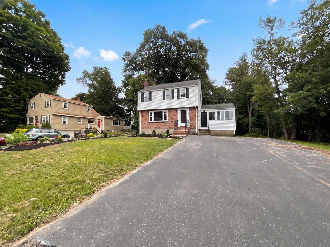 Photo 23 of 28 of 48 Woodlawn St, Randolph, MA