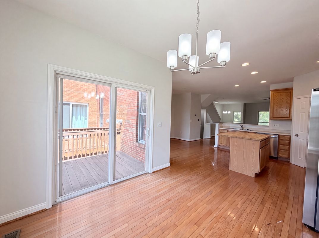 Photo 8 of 27 of 1031 Cutter St, Cincinnati, OH