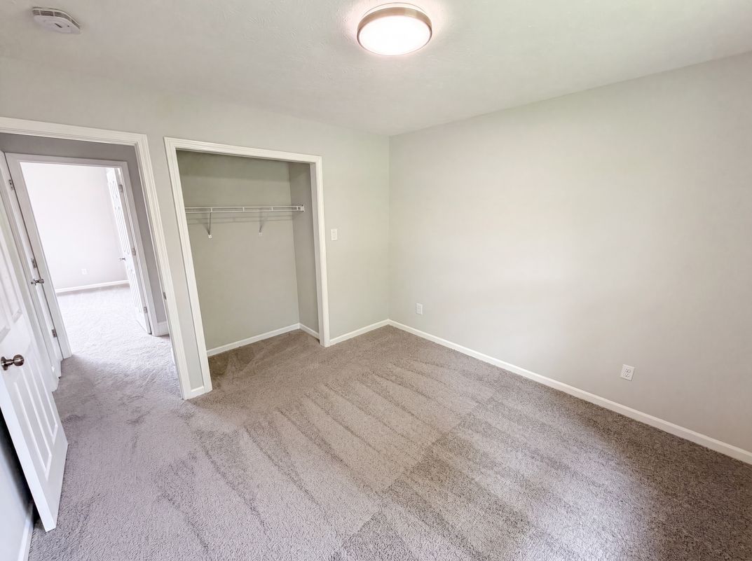 Photo 10 of 20 of 8058 Cherrybark Dr, Indianapolis, IN