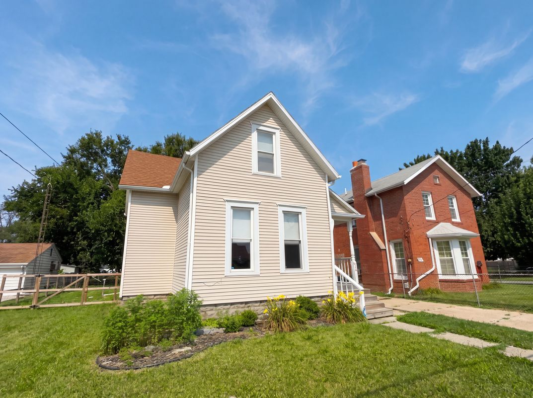Photo 22 of 32 of 608 Howland Ave, Toledo, OH