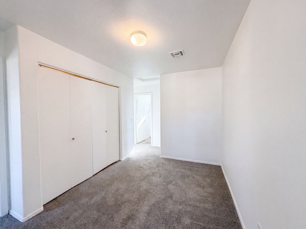 Photo 17 of 50 of 1515 E Bloch Rd, Phoenix, AZ
