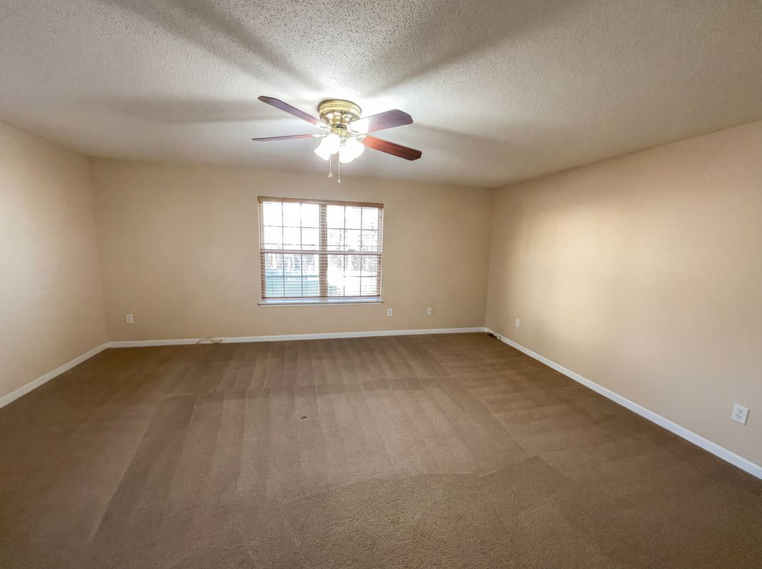 Photo 19 of 24 of 3062 Crest Ridge Cir SW, Marietta, GA
