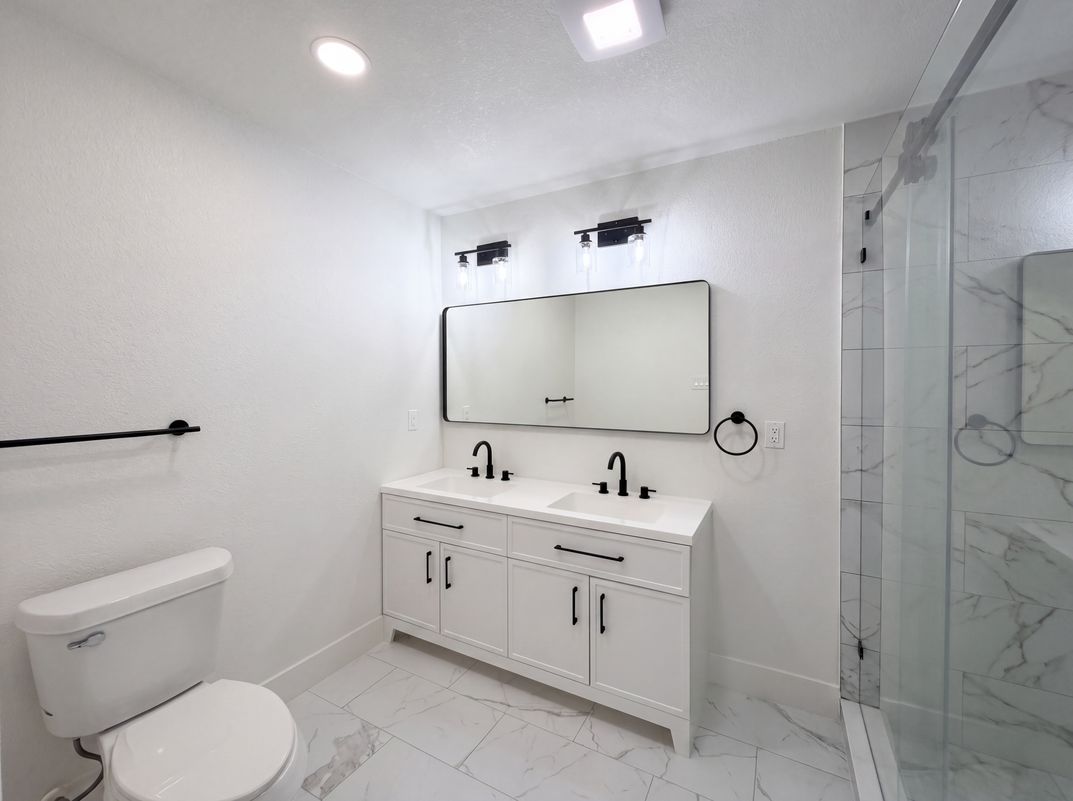 Photo 13 of 21 of 3111 Windsor Rd, Carrollton, TX