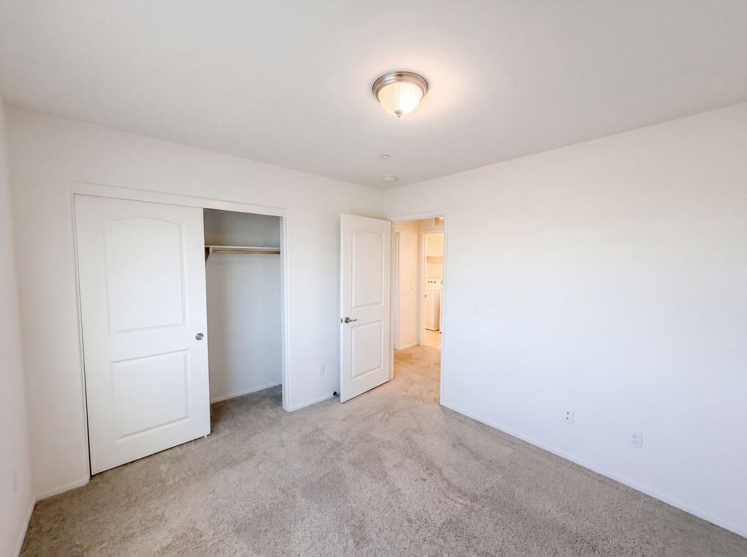 Photo 14 of 34 of 15110 Paseo Verde Pl, Victorville, CA