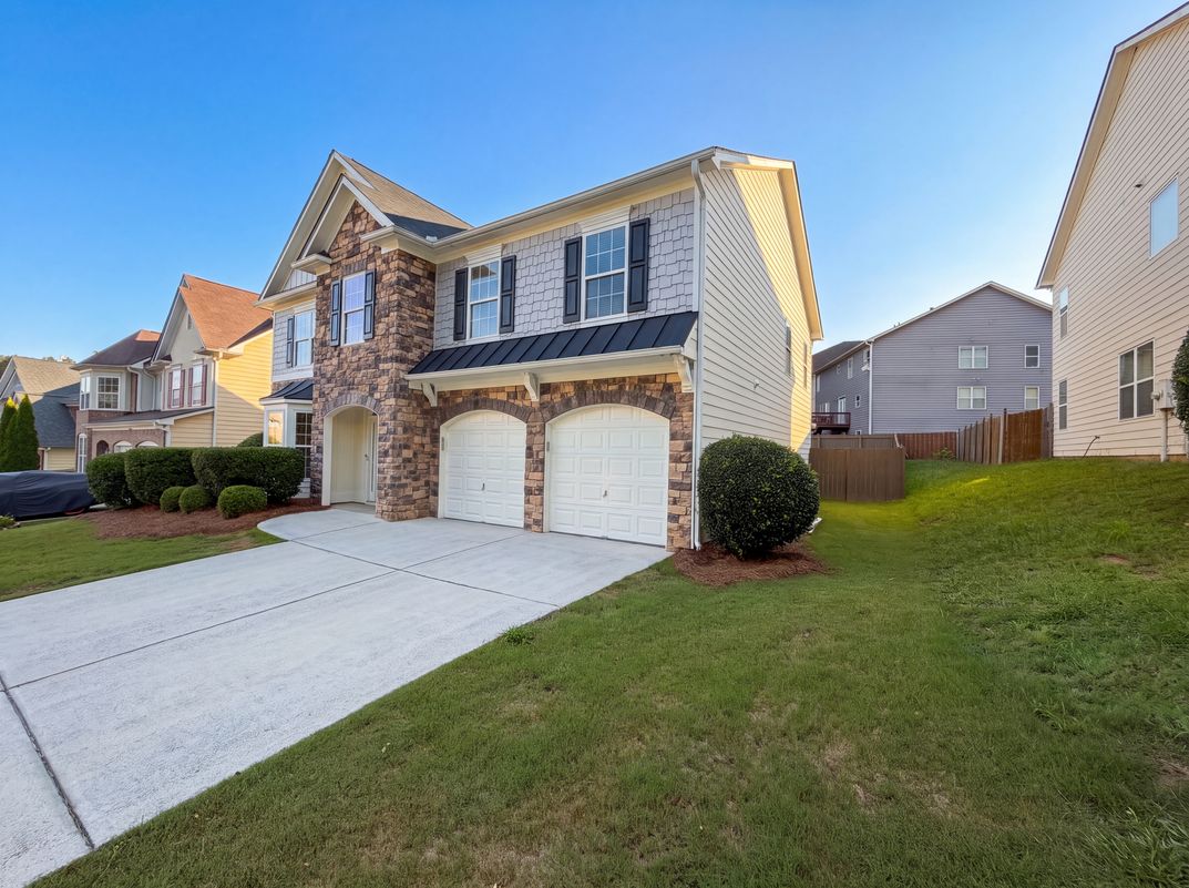 Photo 20 of 23 of 3718 Park Hill Cir, Loganville, GA