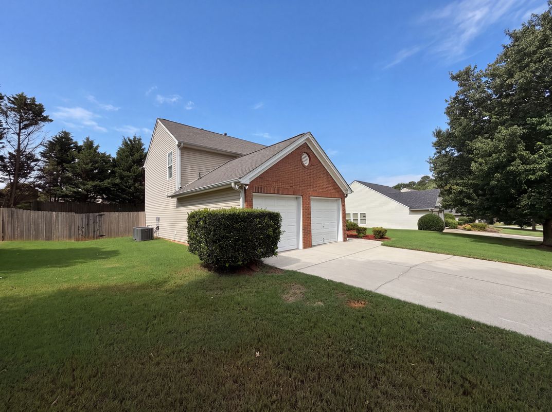 Photo 34 of 44 of 4636 Pine Acre Cir, Sugar Hill, GA