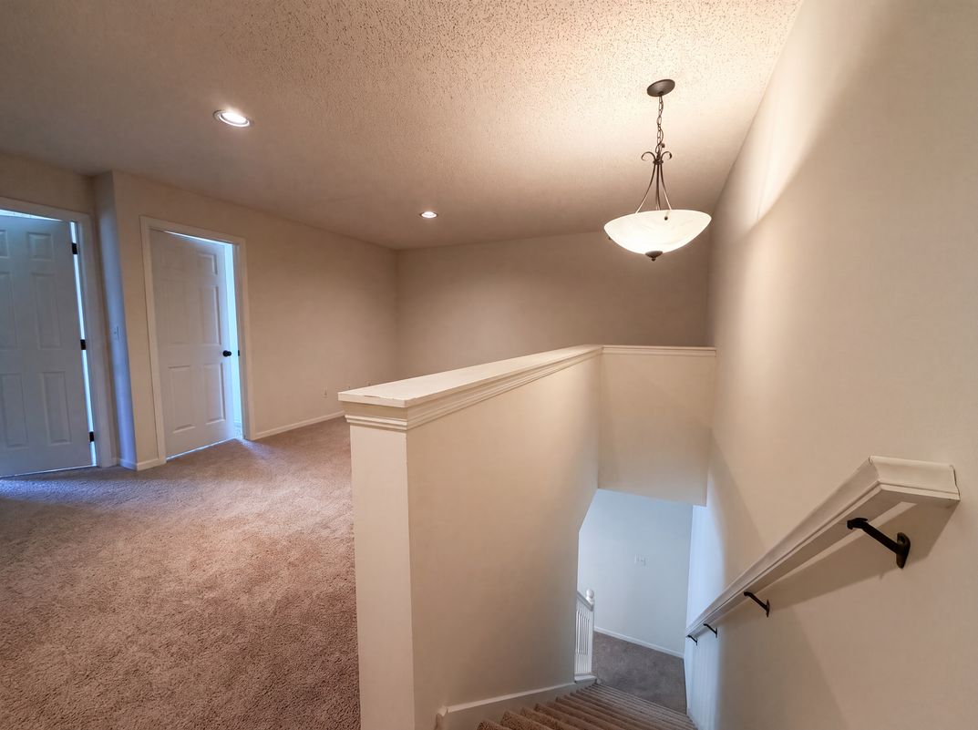Photo 17 of 21 of 5221 Robin Ln, Farmington, MN