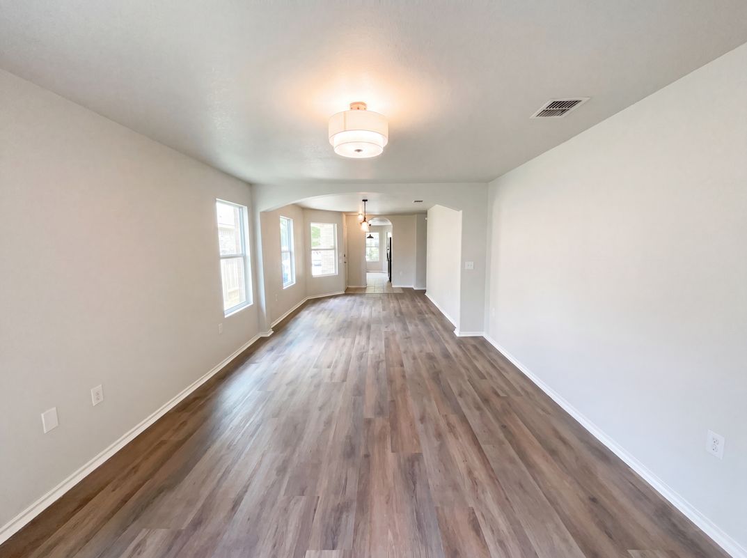 Photo 7 of 20 of 8906 Mission Brook, San Antonio, TX