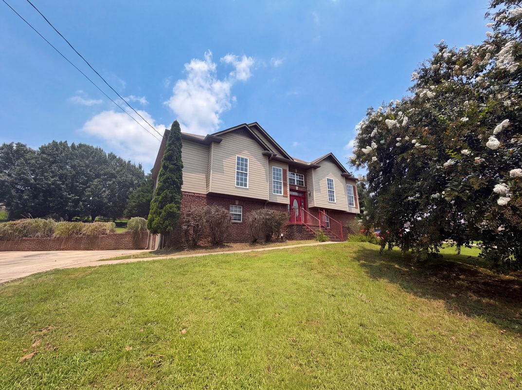 Photo 19 of 21 of 655 S Hillcrest Rd, Odenville, AL