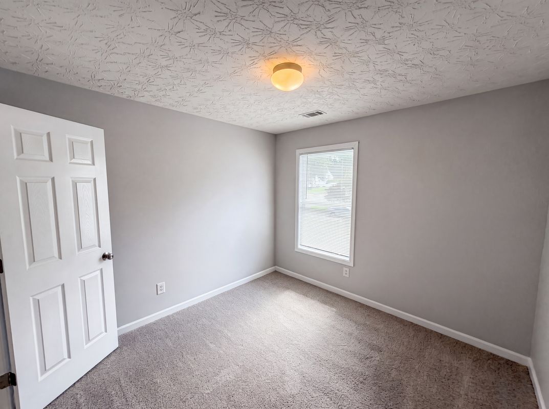 Photo 19 of 44 of 4636 Pine Acre Cir, Sugar Hill, GA