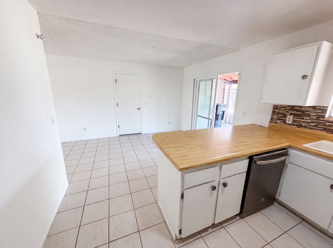 Photo 11 of 19 of 7949 E Manitoba Pl, Tucson, AZ