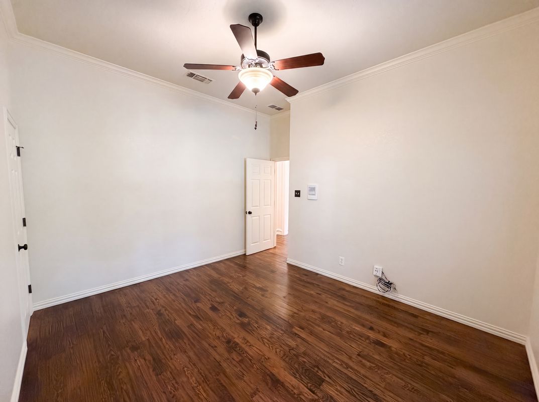 Photo 20 of 38 of 4606 Mill Wood Dr, Colleyville, TX