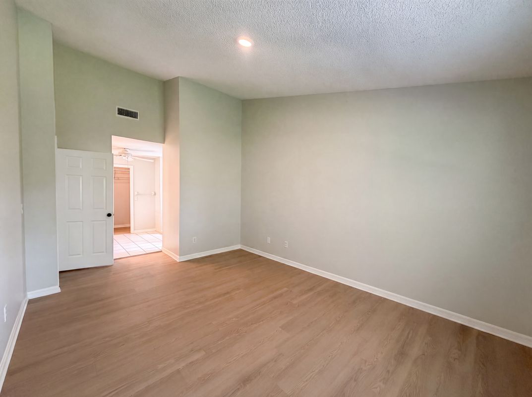Photo 4 of 29 of 15226 SW 39th Cir, Ocala, FL