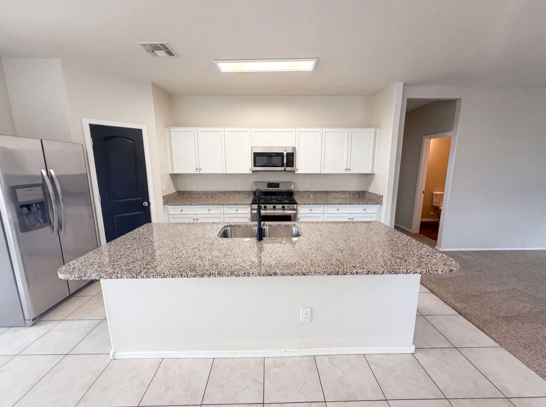 Photo 6 of 36 of 30970 W Amelia Ave, Buckeye, AZ