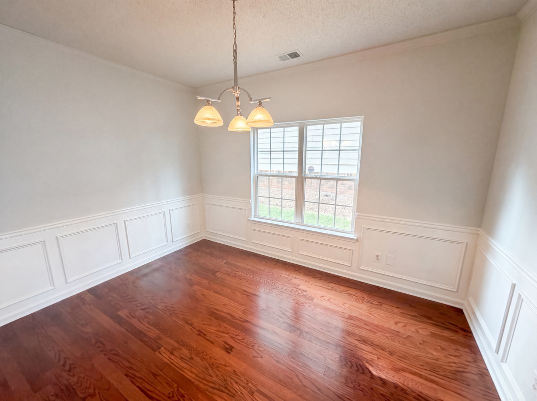 Photo 8 of 20 of 7553 Rutgers Cir, Fairburn, GA