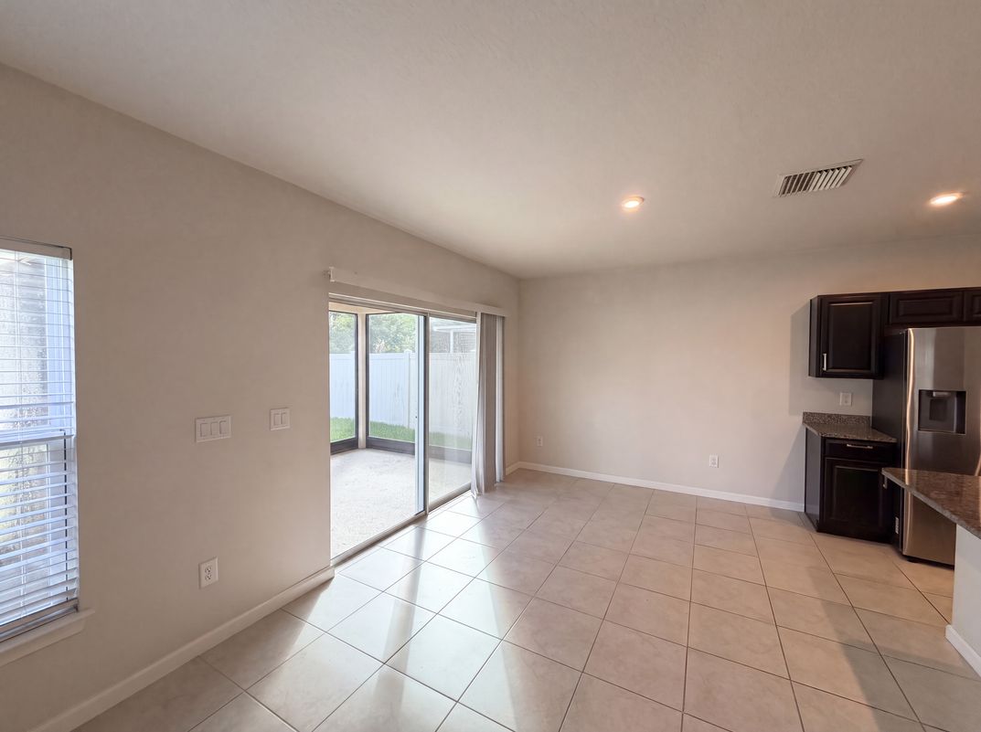 Photo 9 of 28 of 10654 Hawks Landing Dr, Land O Lakes, FL