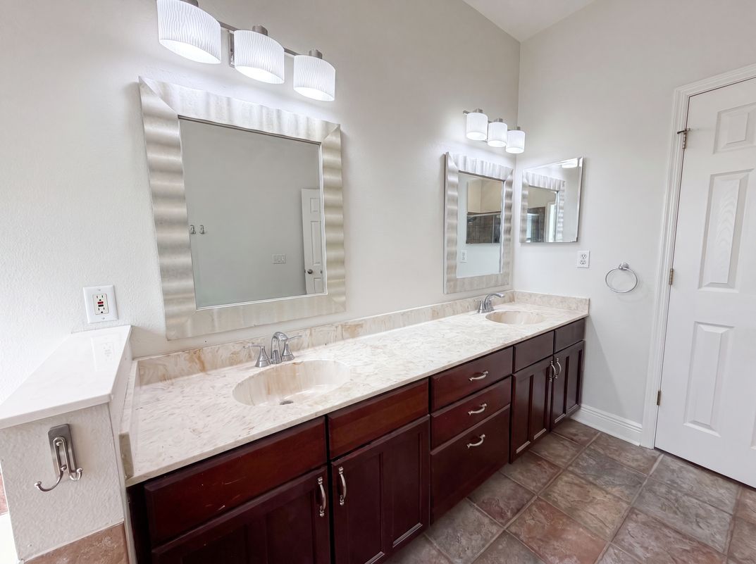 Photo 17 of 34 of 3379 Morelyn Crest Cir, Orlando, FL
