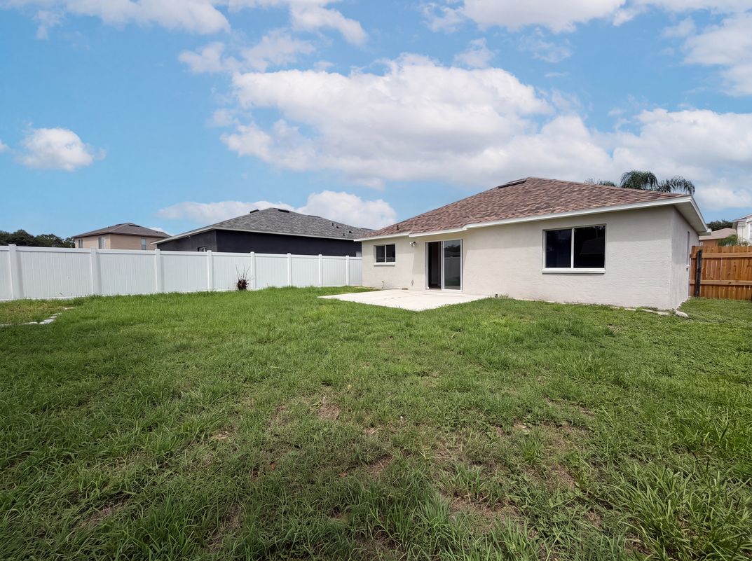 Photo 21 of 22 of 13236 Pike Lake Dr, Riverview, FL