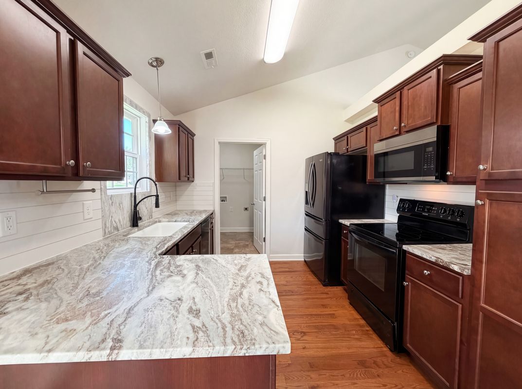 Photo 2 of 16 of 307 Rhea Rd, York, SC