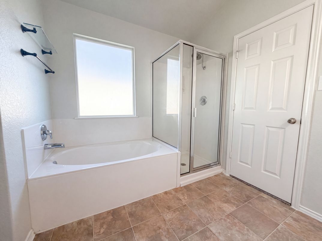 Photo 12 of 16 of 2886 Oakbranch Rdg, New Braunfels, TX