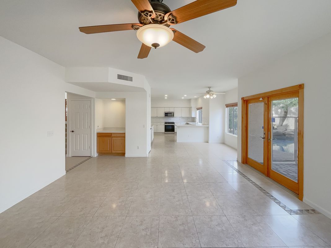 Photo 13 of 23 of 1616 E Glenhaven Dr, Phoenix, AZ