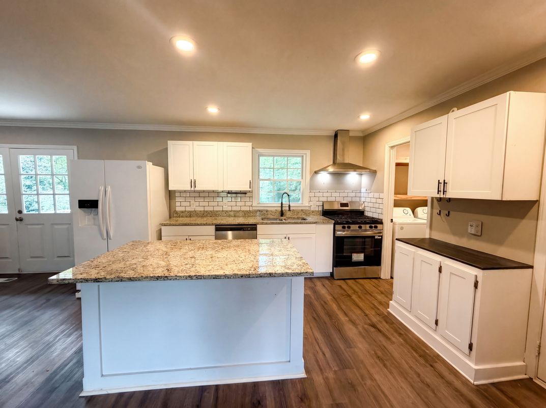 Photo 2 of 30 of 190 Stroud Dr SE, Mableton, GA