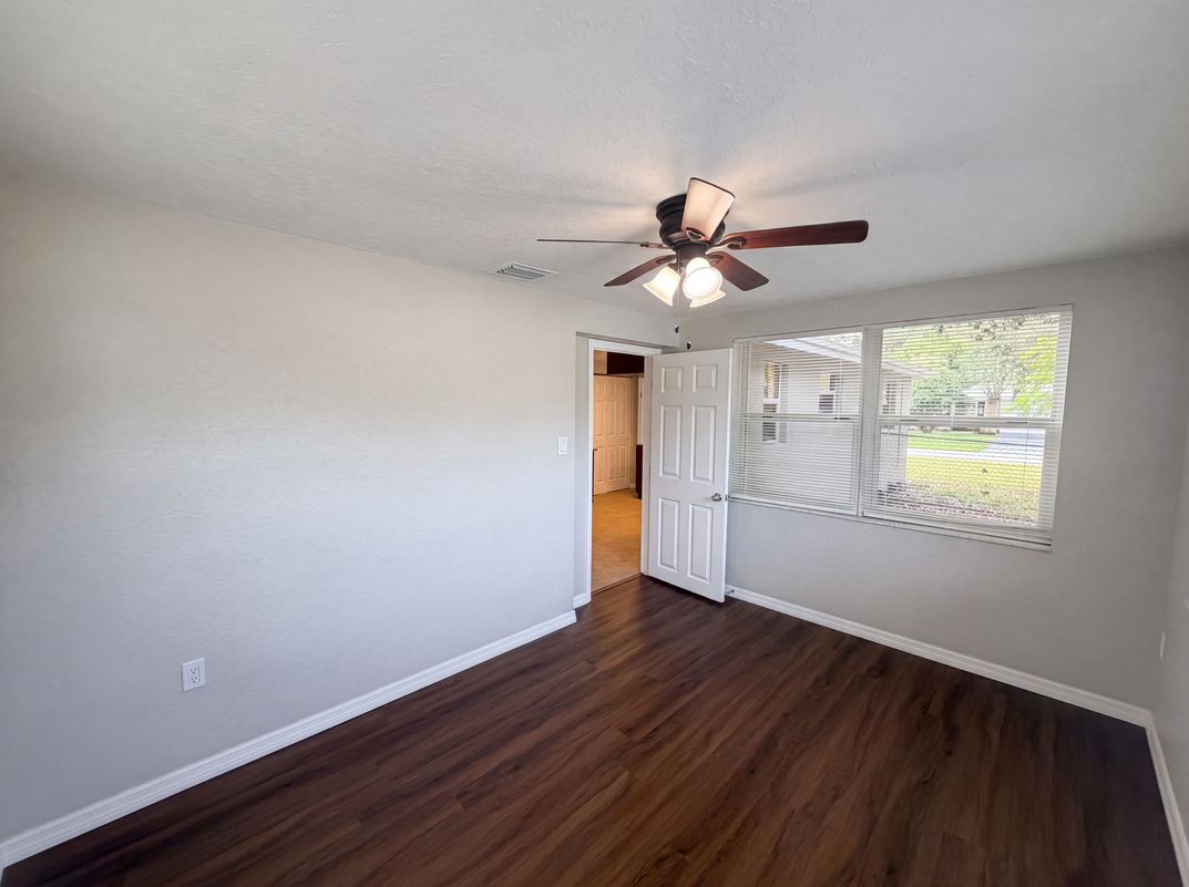 Photo 17 of 30 of 7037 Green St, New Port Richey, FL