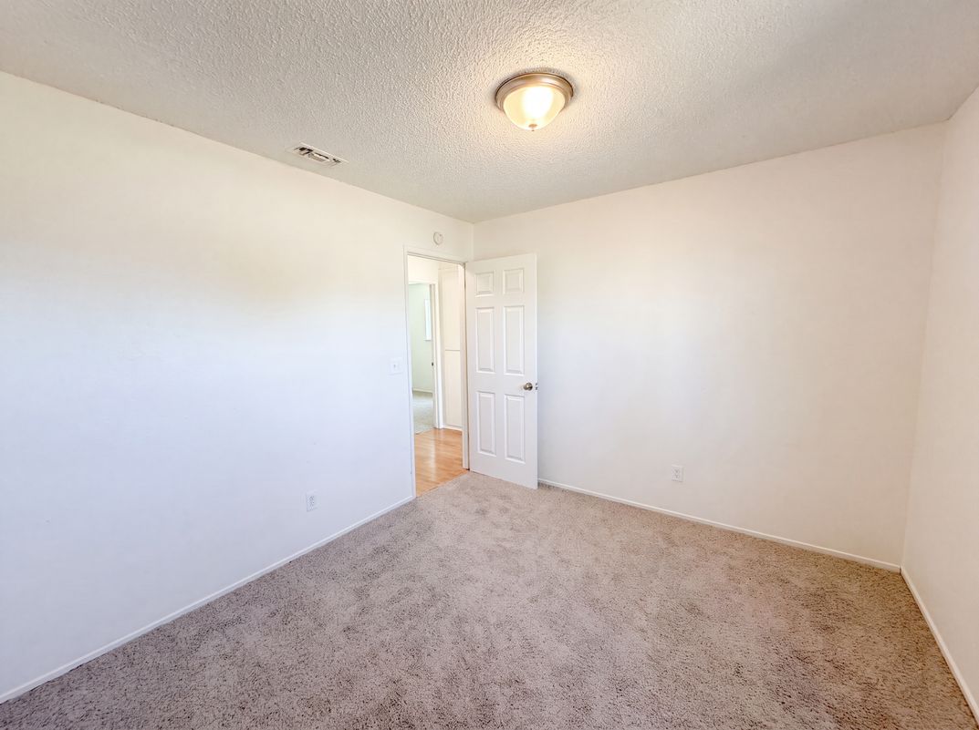 Photo 12 of 27 of 6620 Twining Way, Citrus Heights, CA