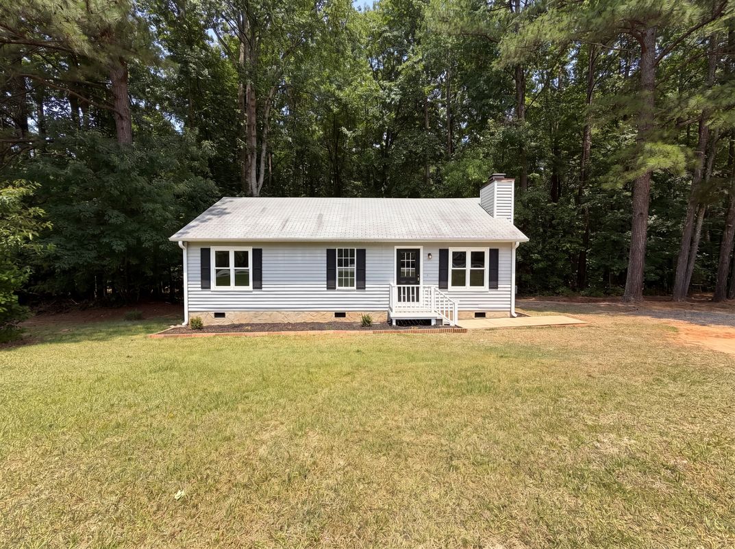 Property photo 1 of 128 Mill Creek Dr