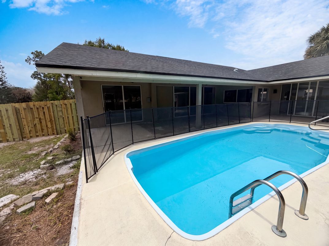 Photo 23 of 29 of 711 SE Celtic Ave, Port Saint Lucie, FL