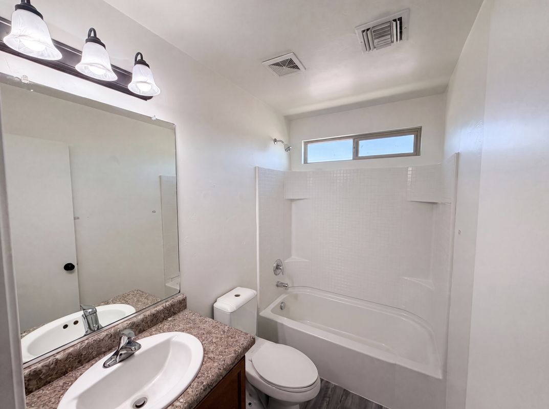 Photo 15 of 21 of 935 W Placita Canalito, Green Valley, AZ