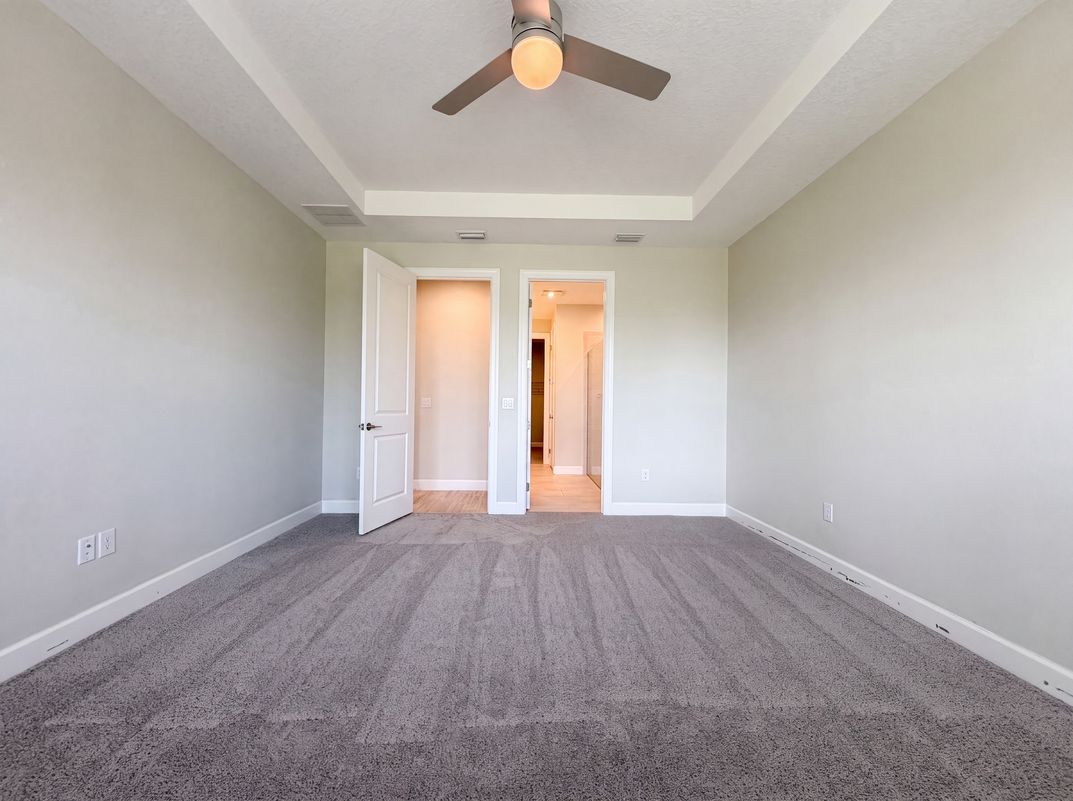 Photo 4 of 31 of 4516 Crestpoint Way, Palmetto, FL