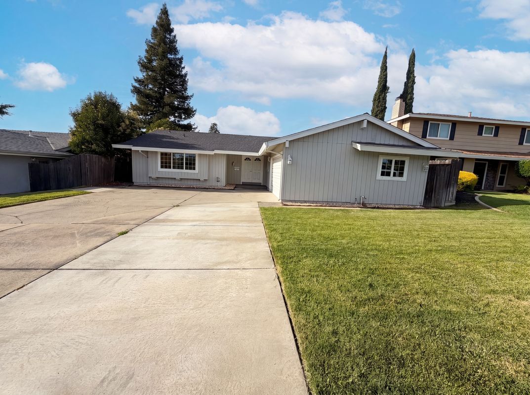 Photo 23 of 28 of 6840 Oaklawn Way, Fair Oaks, CA