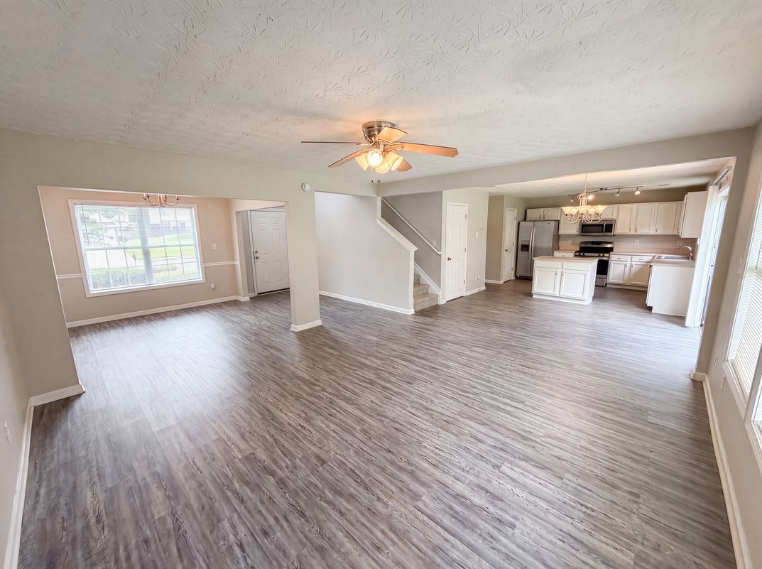 Photo 3 of 44 of 4636 Pine Acre Cir, Sugar Hill, GA