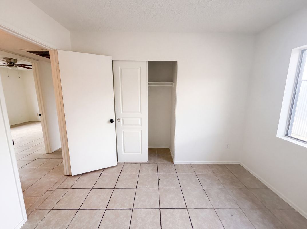 Photo 16 of 21 of 6036 N 72nd Dr, Glendale, AZ