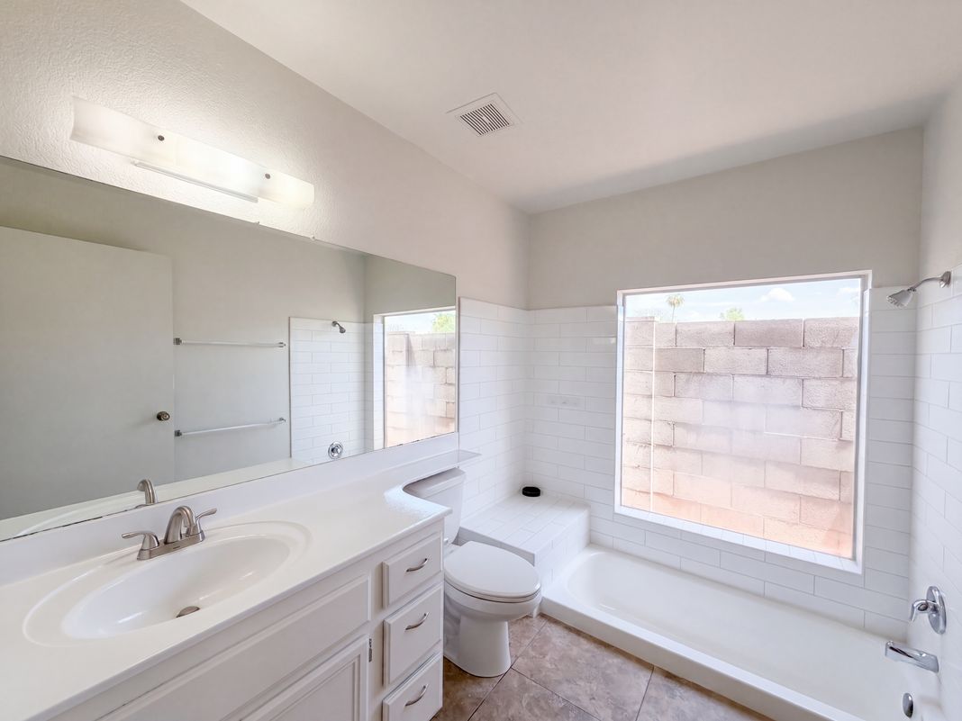 Photo 17 of 32 of 10701 W Campbell Ave, Phoenix, AZ