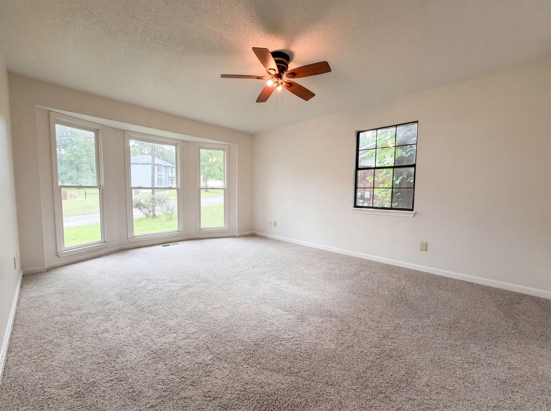 Photo 10 of 24 of 1223 6th St, Pleasant Grove, AL