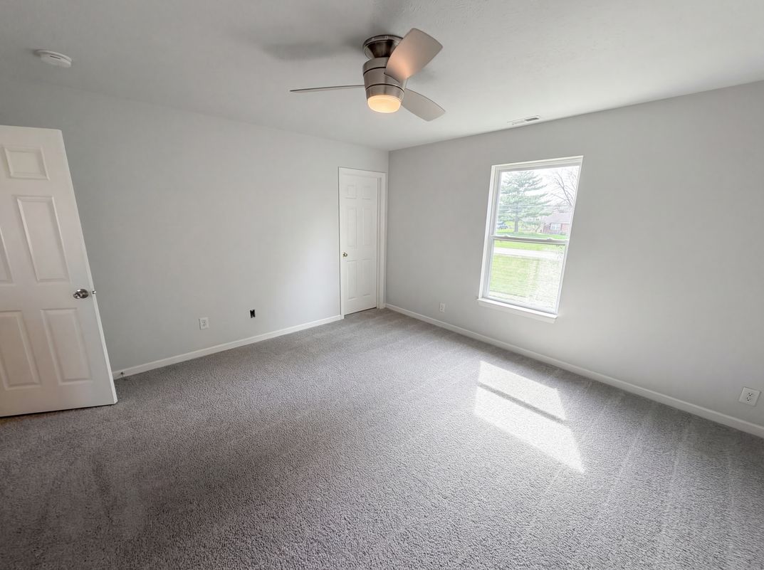 Photo 26 of 31 of 7910 Arvada Pl, Indianapolis, IN