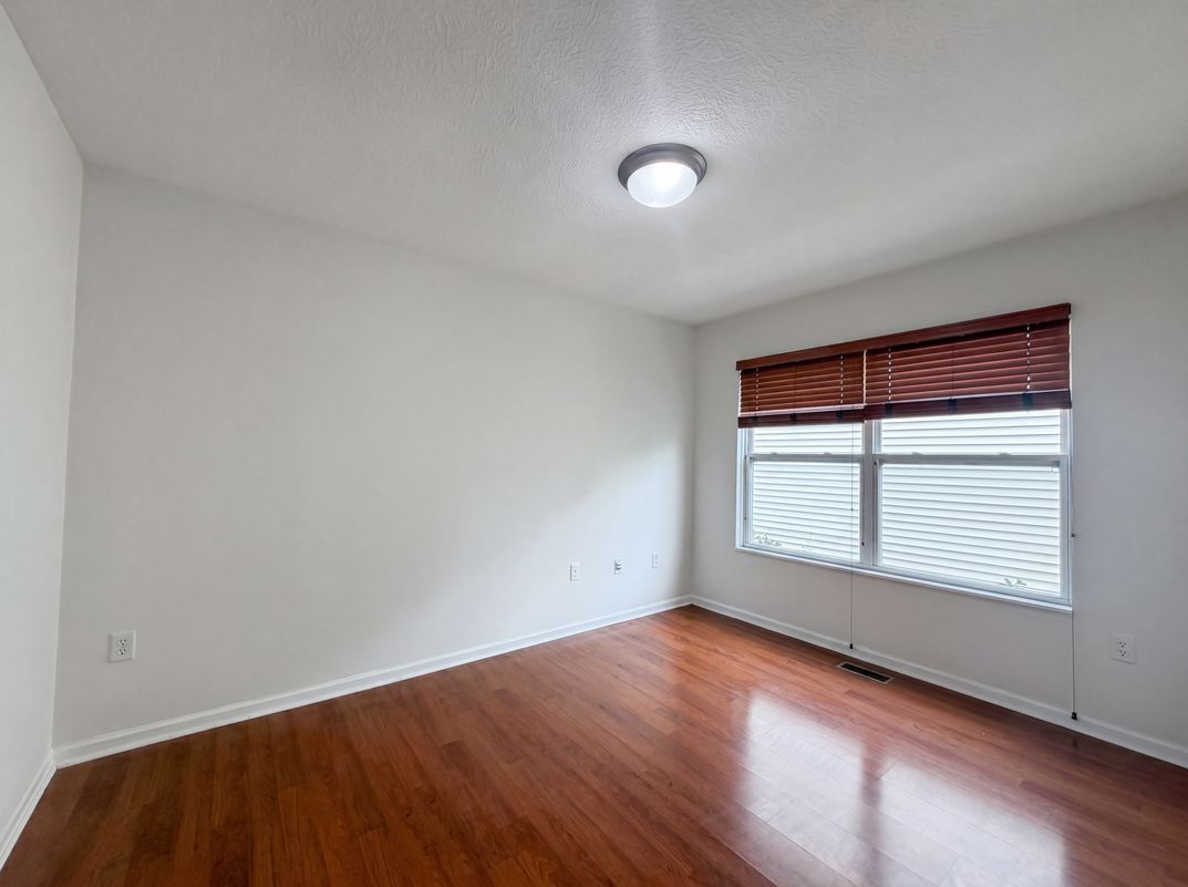 Photo 19 of 44 of 7966 Lazelle Woods Dr, Westerville, OH