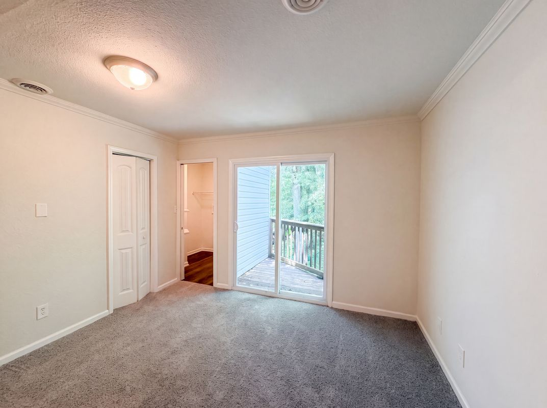 Photo 4 of 21 of 59 Hidden Springs Rd, Spartanburg, SC